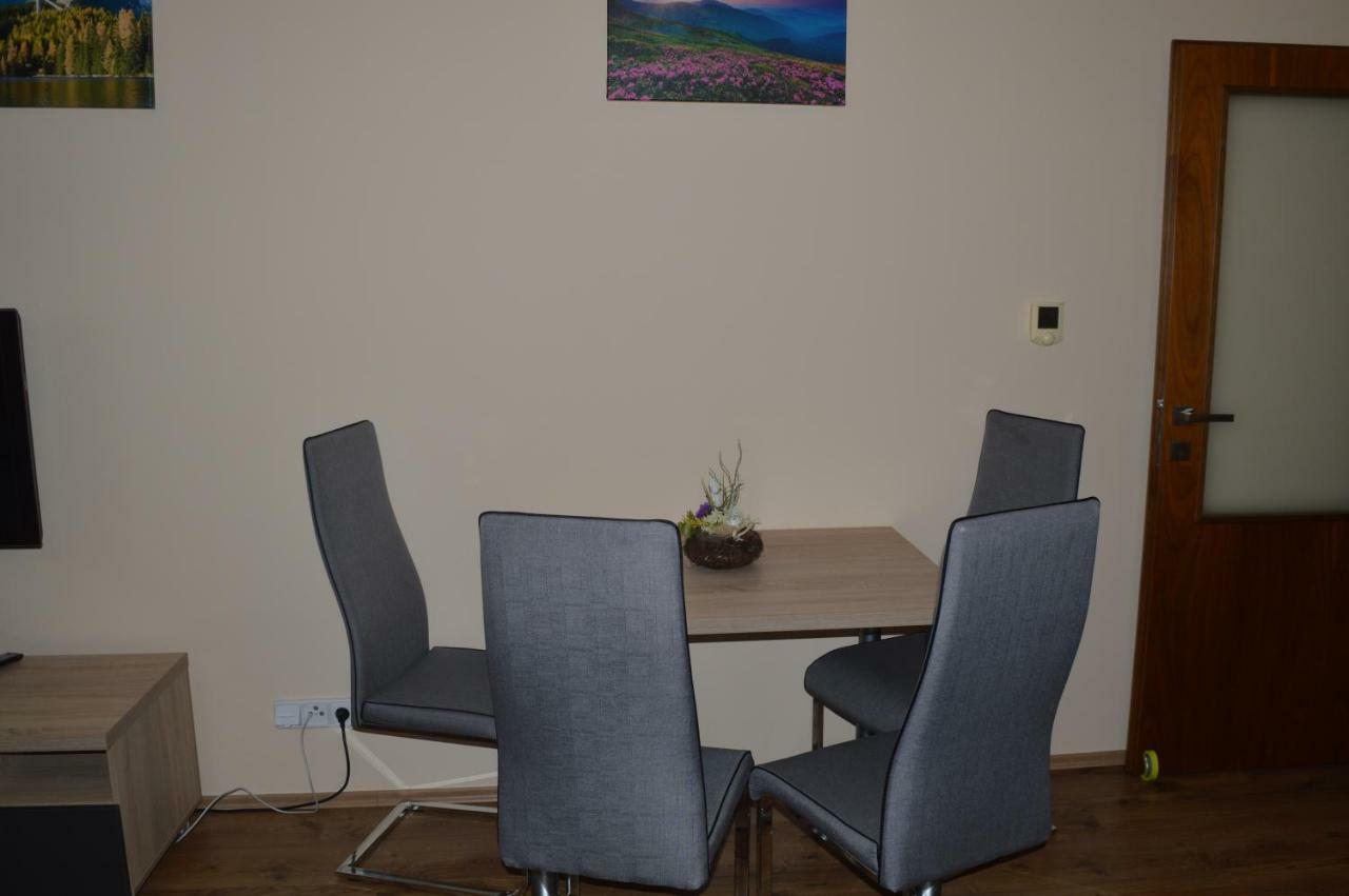 Apartman Erika Vel'ka Lomnica Exteriör bild
