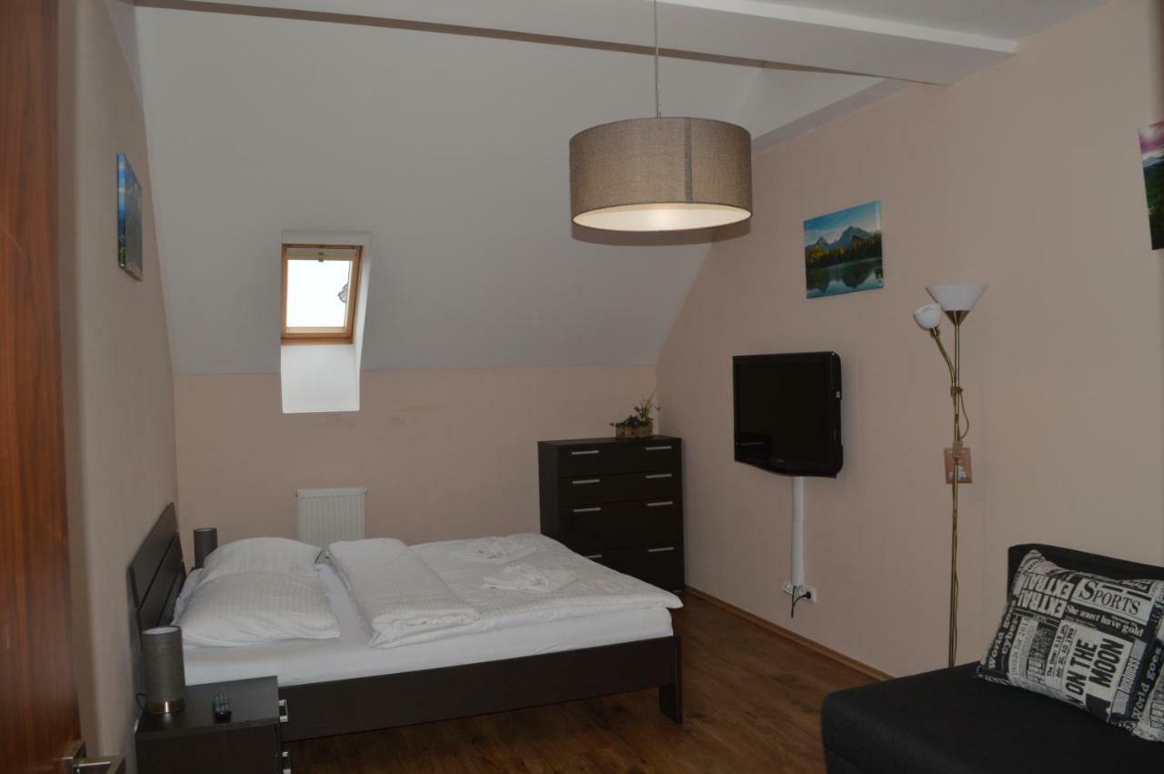Apartman Erika Vel'ka Lomnica Exteriör bild